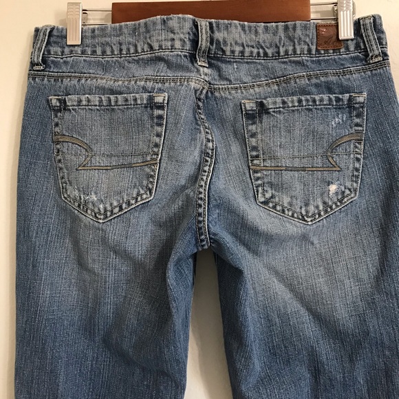 AEO American Eagle Bootleg Slight Flare Distressed Blue Denim Jeans Size 8 Long - Picture 4 of 16